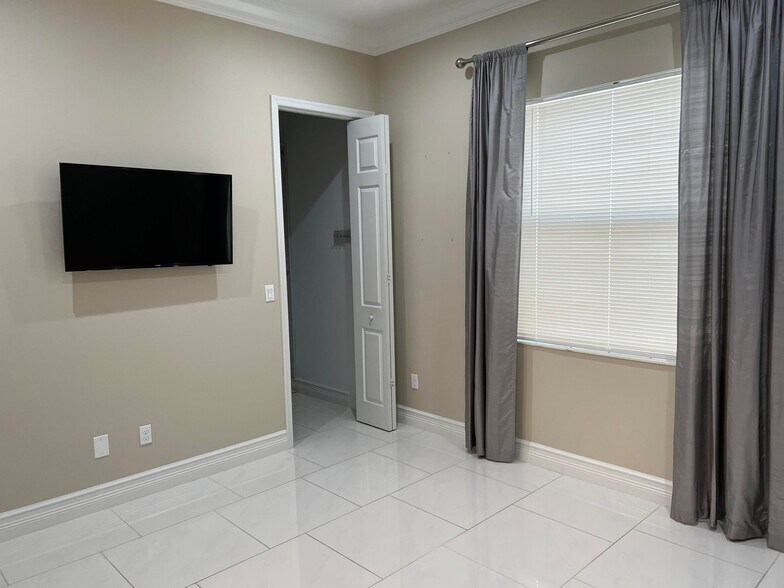 Building Photo - 8375 Cloud Peak Dr