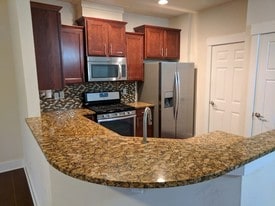 Building Photo - 214 Brier Crossings Loop