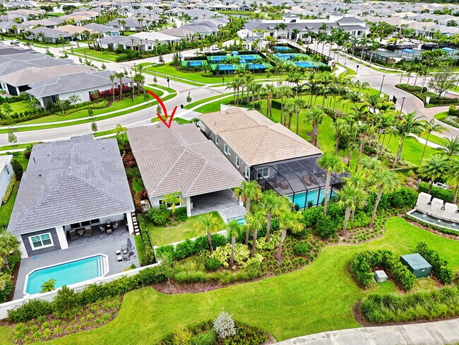 Building Photo - 9901 Regency Wy