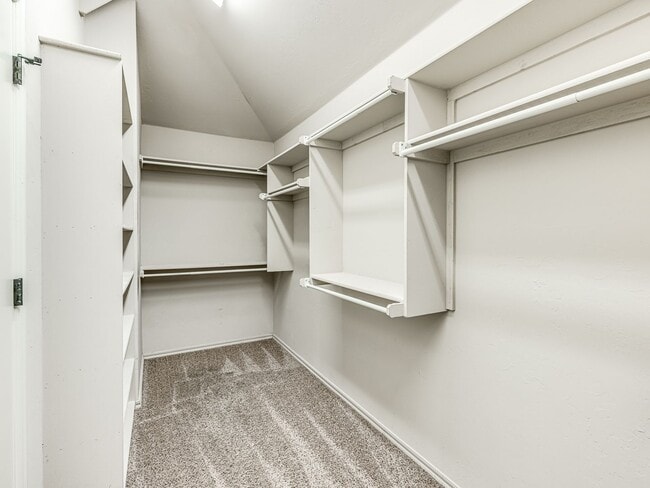 Building Photo - Charming home in Deer Creek Schools + Lone...