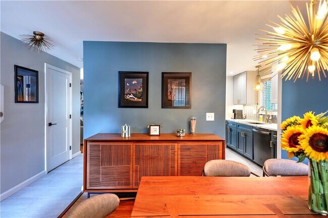 Building Photo - 28 Marigold Cir