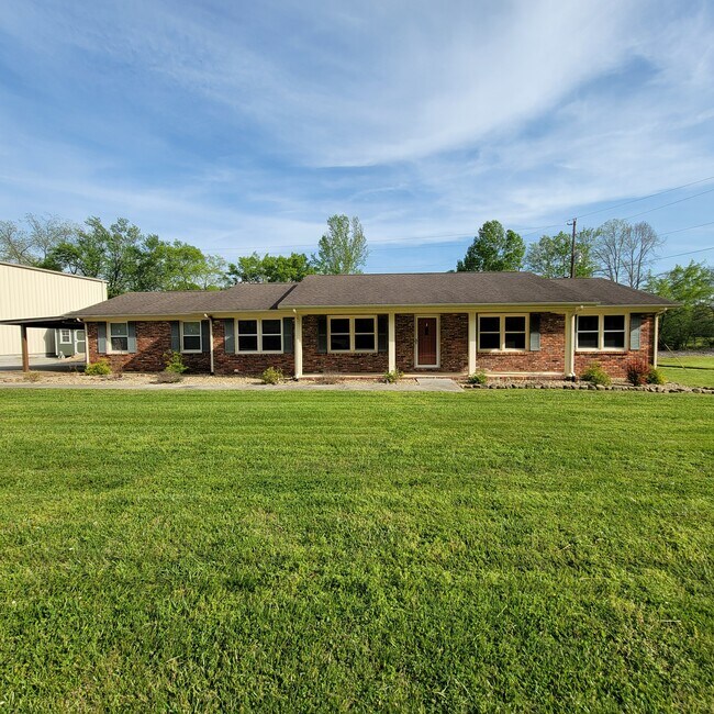 Primary Photo - 10668 Old Baxter Rd