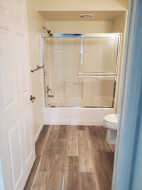 Building Photo - 1970 Columbia St