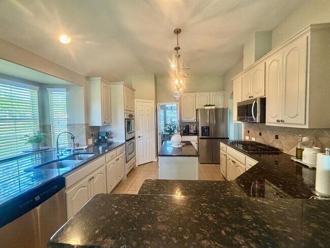Building Photo - 8527 Cape Royal Dr