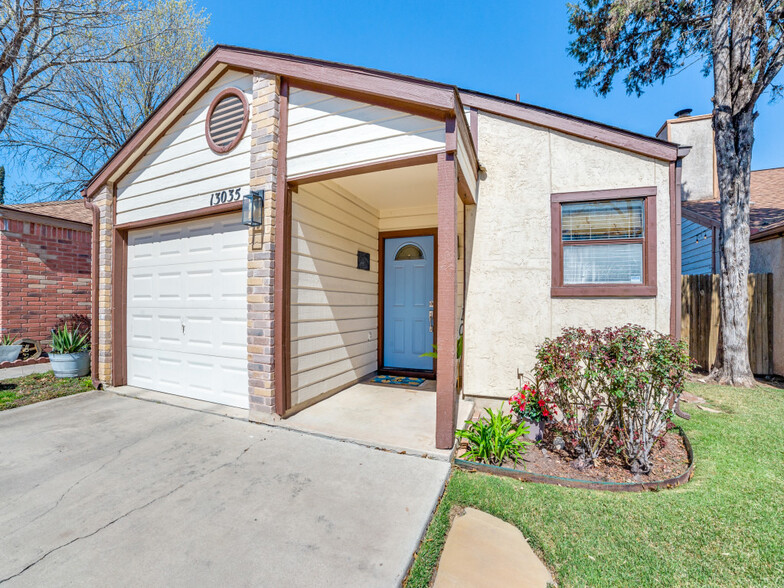 Building Photo - 13035 Brook Garden Ln
