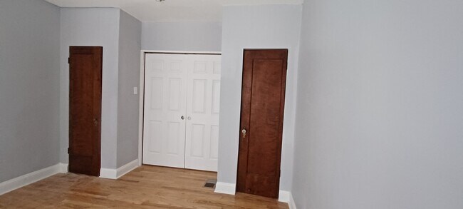 Building Photo - 7307 S Bennett Ave