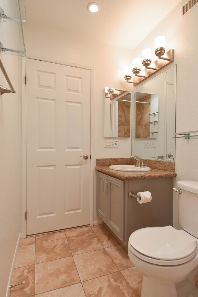 Building Photo - 12530 Venice Blvd.