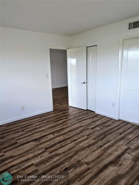 Building Photo - 1421 NW 45th St