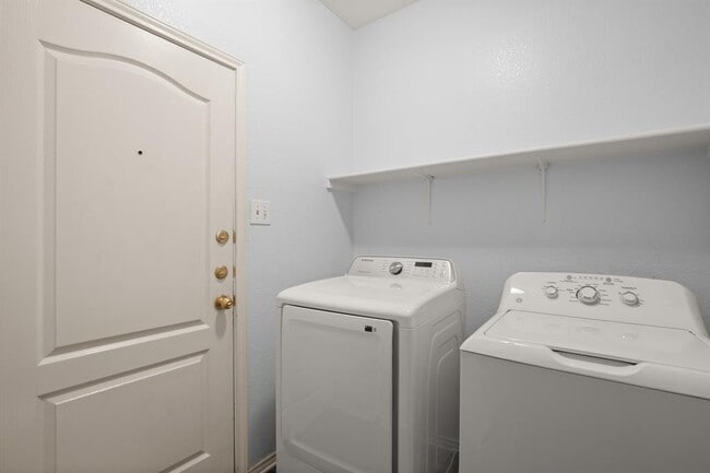 Building Photo - 13400 Gilwell Dr