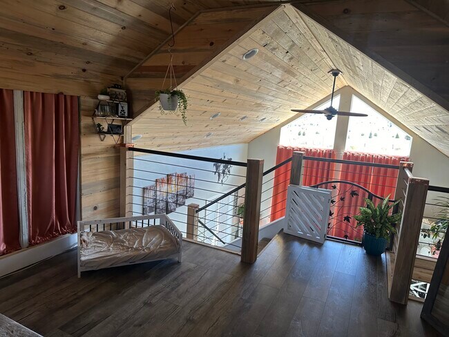 Building Photo - 1839 S Rocker Rd