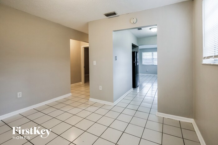 Building Photo - 9233 SW 204th Terrace