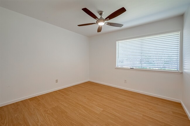 Building Photo - 810 Richvale Ln