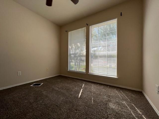 Building Photo - 712 W Linden Ave