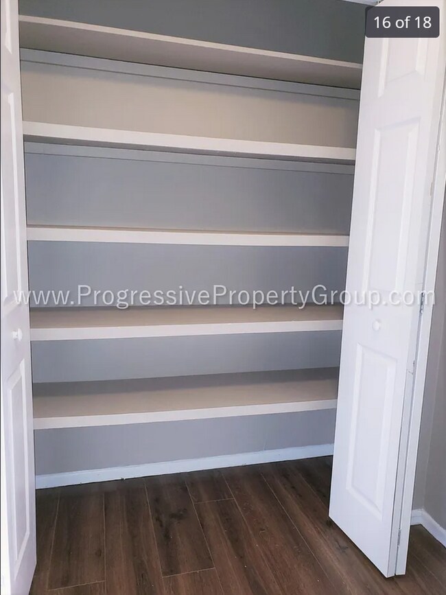 Building Photo - 4234 Forrest Hill Rd