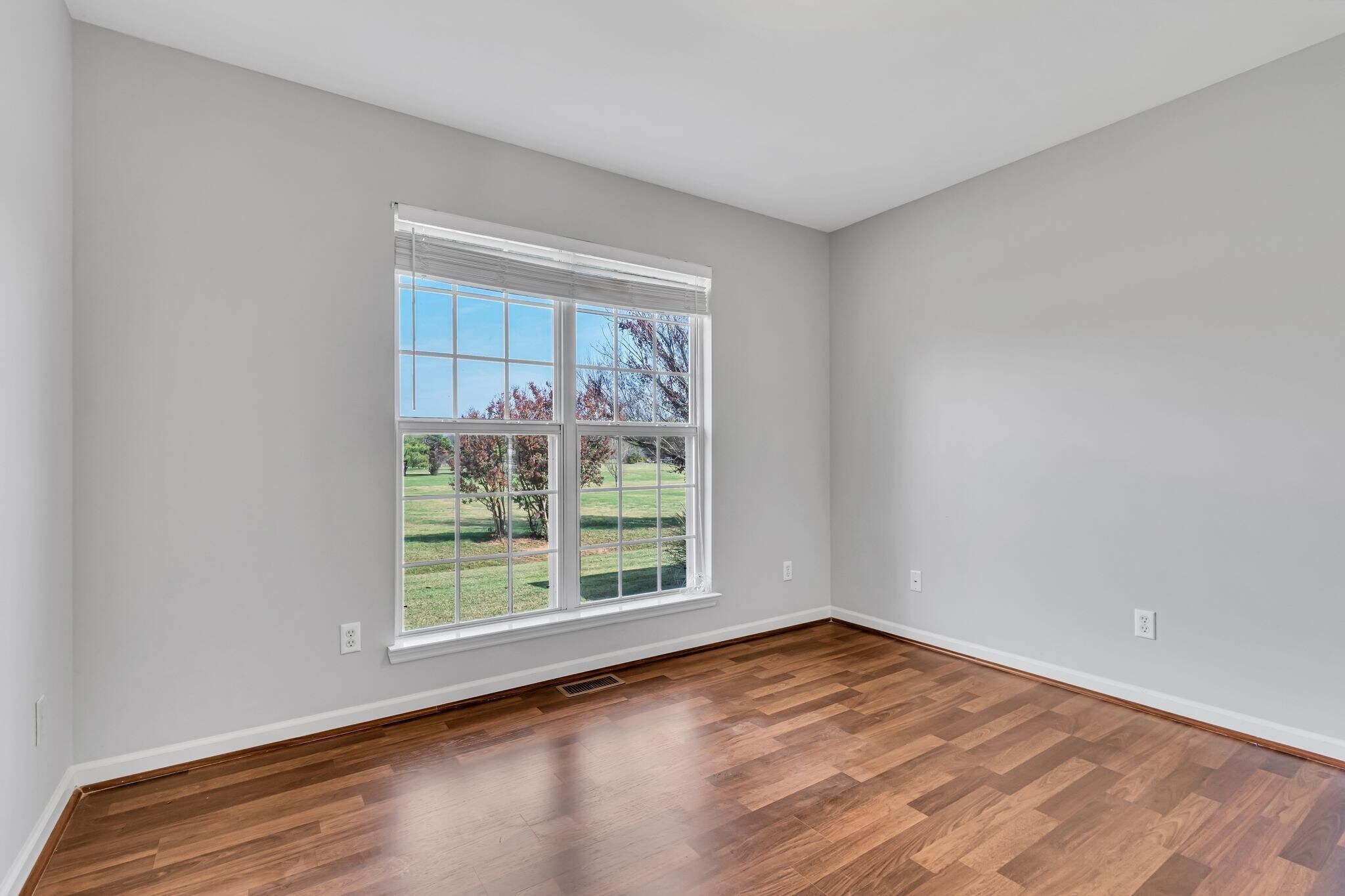 Building Photo - 207 Andy Johns Dr