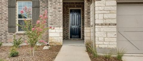 Building Photo - 16625 Hidden Cove Dr