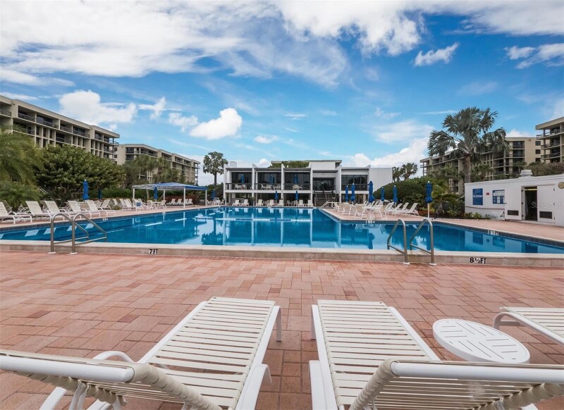 Building Photo - 1055 Gulf of Mexico Dr