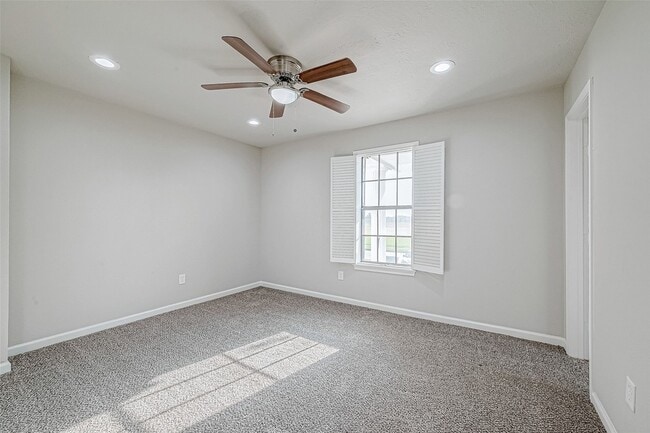 Building Photo - 3102 Glenn Lakes Ln