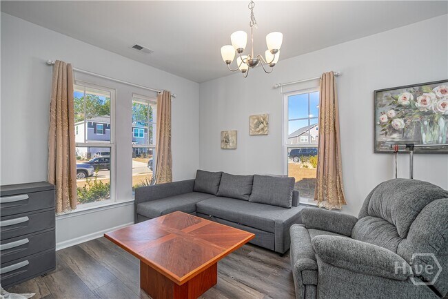 Building Photo - 150 Sessile Oak Dr