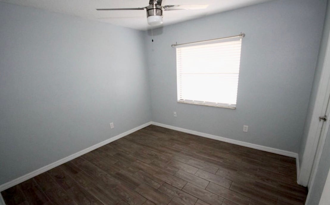 Building Photo - 5460 decatur st