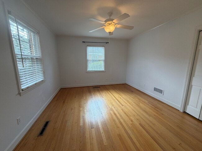 Building Photo - 115 Adams Ave