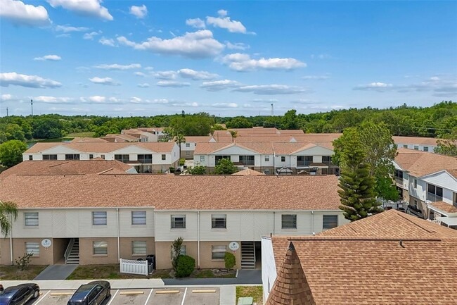 Building Photo - 7210 N Manhattan Ave