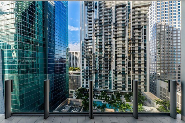 Building Photo - 300 Biscayne Blvd Way