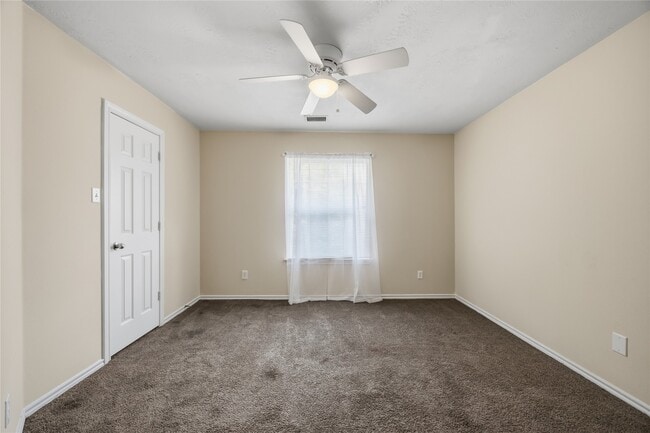 Building Photo - 2951 Hackamore Hollow Ln
