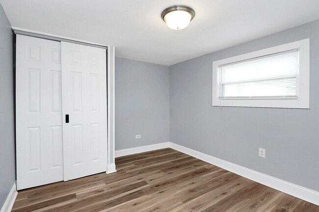 Building Photo - 146 Swink St SW