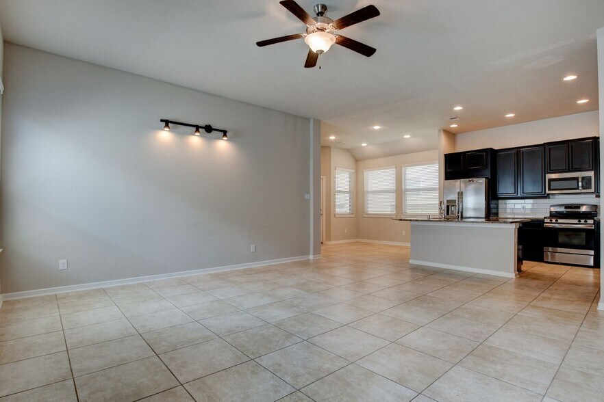 Building Photo - 3114 Auburn Colony Ct