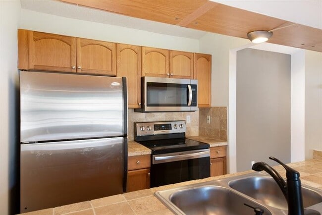 Building Photo - 9466 Boca Cove Cir