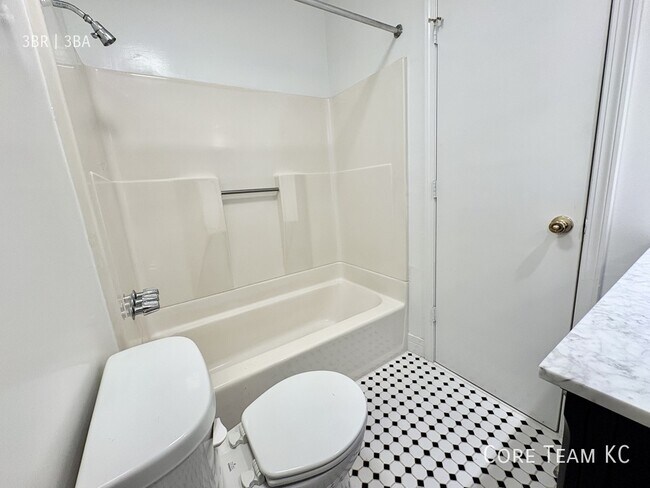 Building Photo - 4420 Jarboe St
