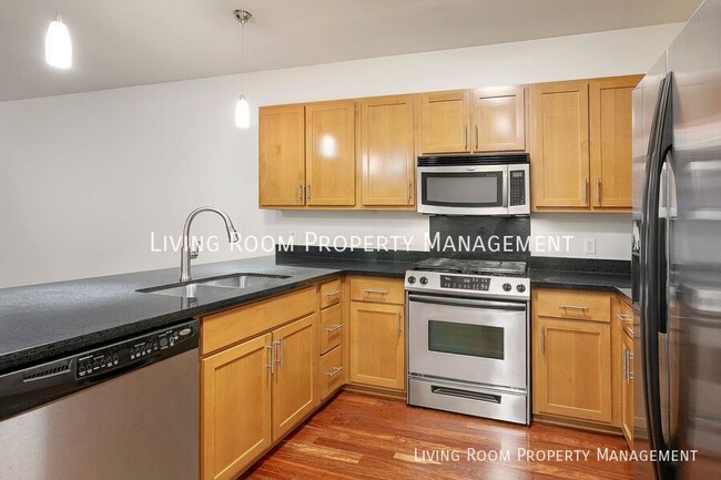 Building Photo - 2335 NW Raleigh St