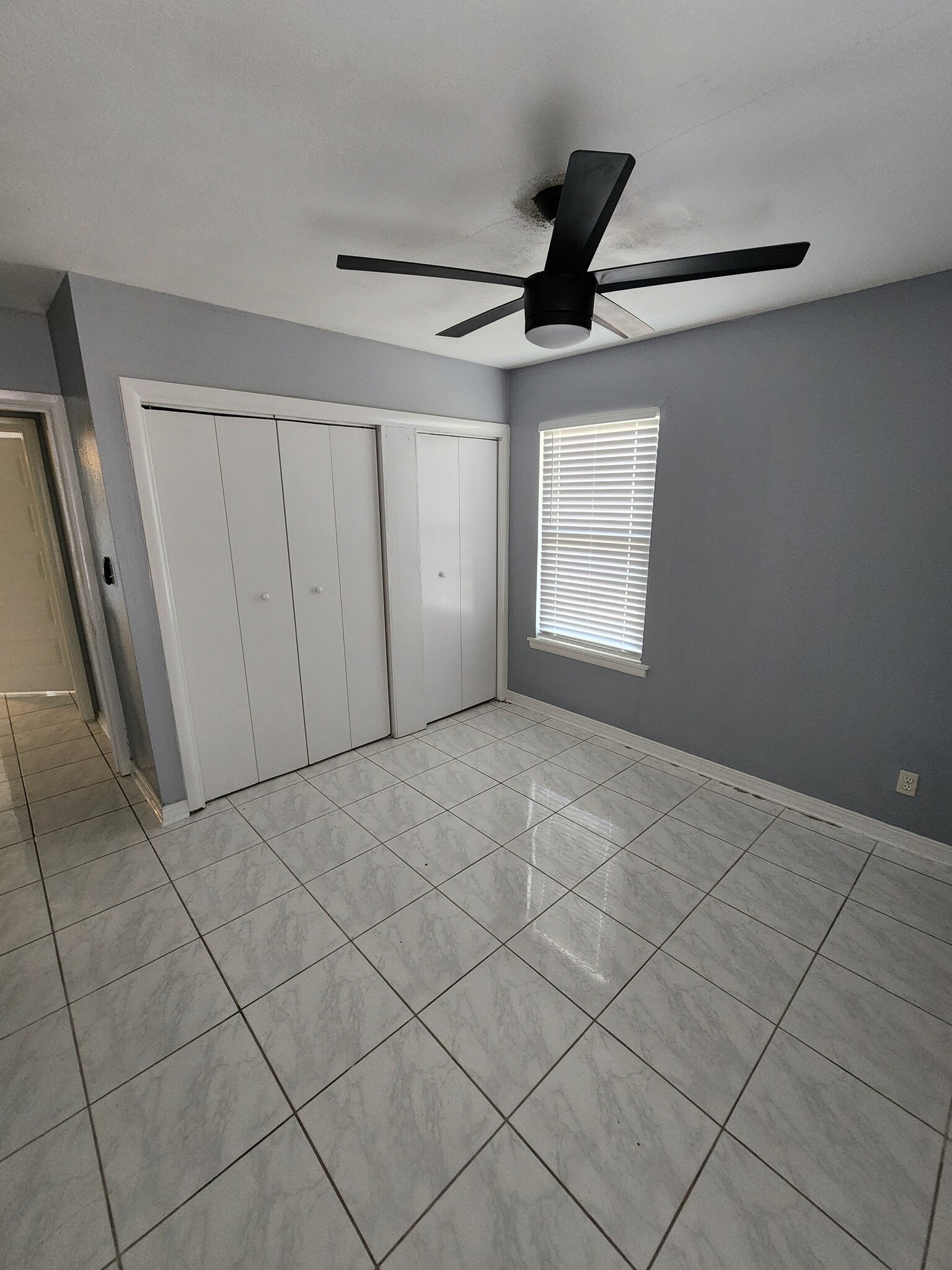 Building Photo - 304 Staunton St