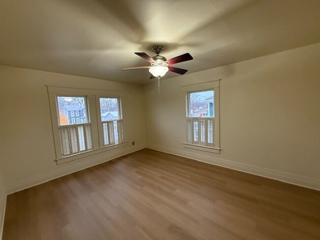 Building Photo - Renovated 3-Bedroom, 2-Bathroom Home For Rent in Historic Downtown Bristol