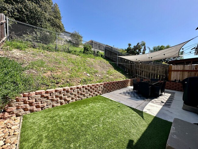 Building Photo - 6131-6133 Horton Drive