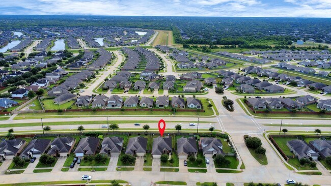 Building Photo - 2414 Argos Dr