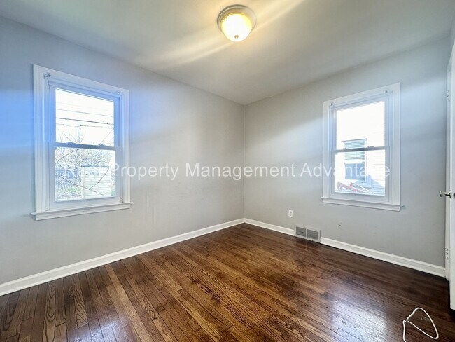 Building Photo - 18731 Meier St