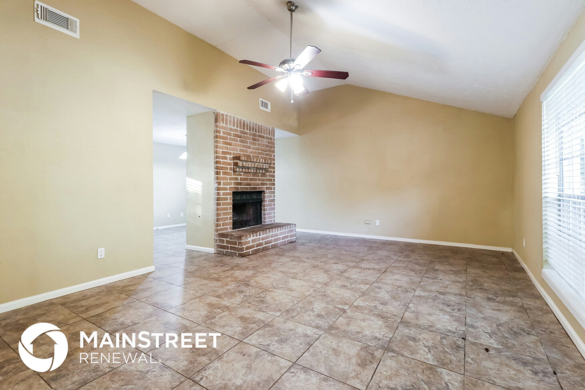 Building Photo - 2227 Lexington Woods Dr