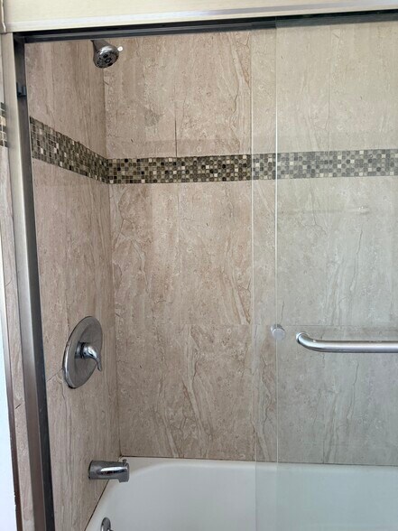 Building Photo - 16713 Crenshaw Blvd