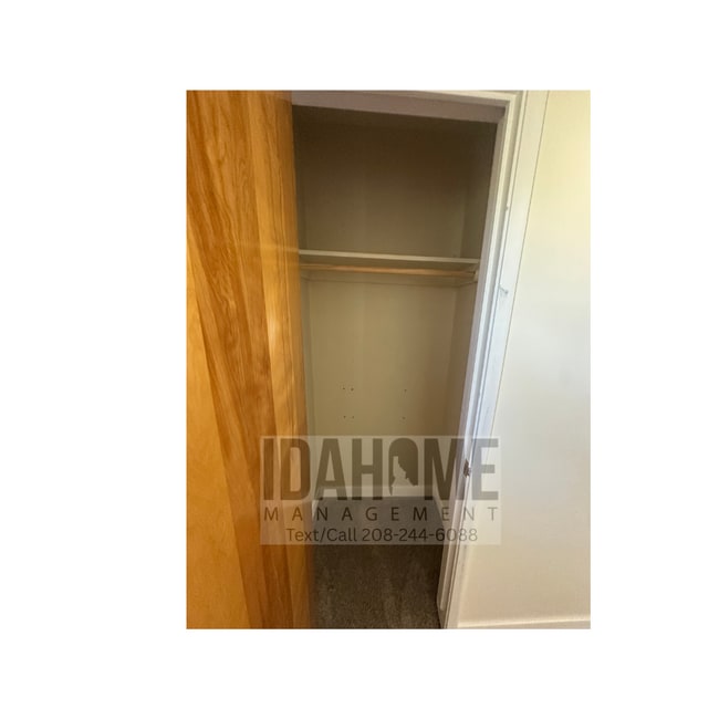 Building Photo - Charming single family home for rent close to Alameda Park!