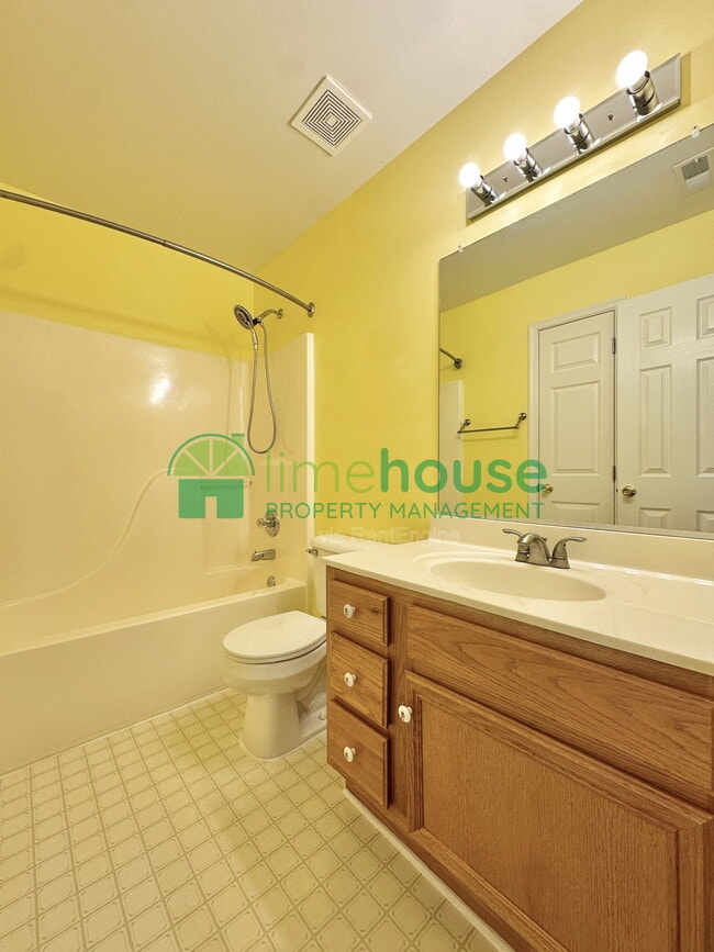 Building Photo - 3097 Polk Dr