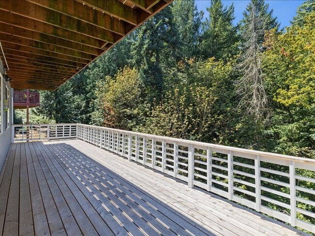 Building Photo - Newly Renovated Beaverton Home with Natura...
