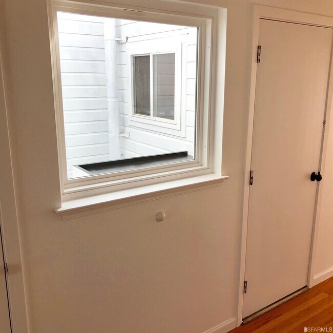 Building Photo - 2944 Taraval St