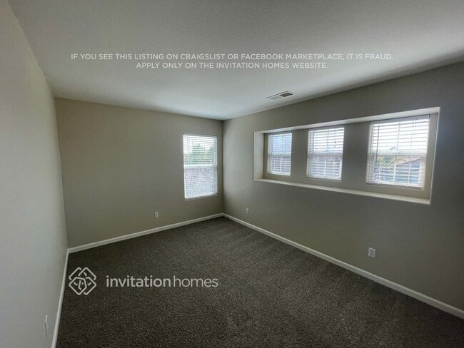 Building Photo - 3915 Eugene Dr