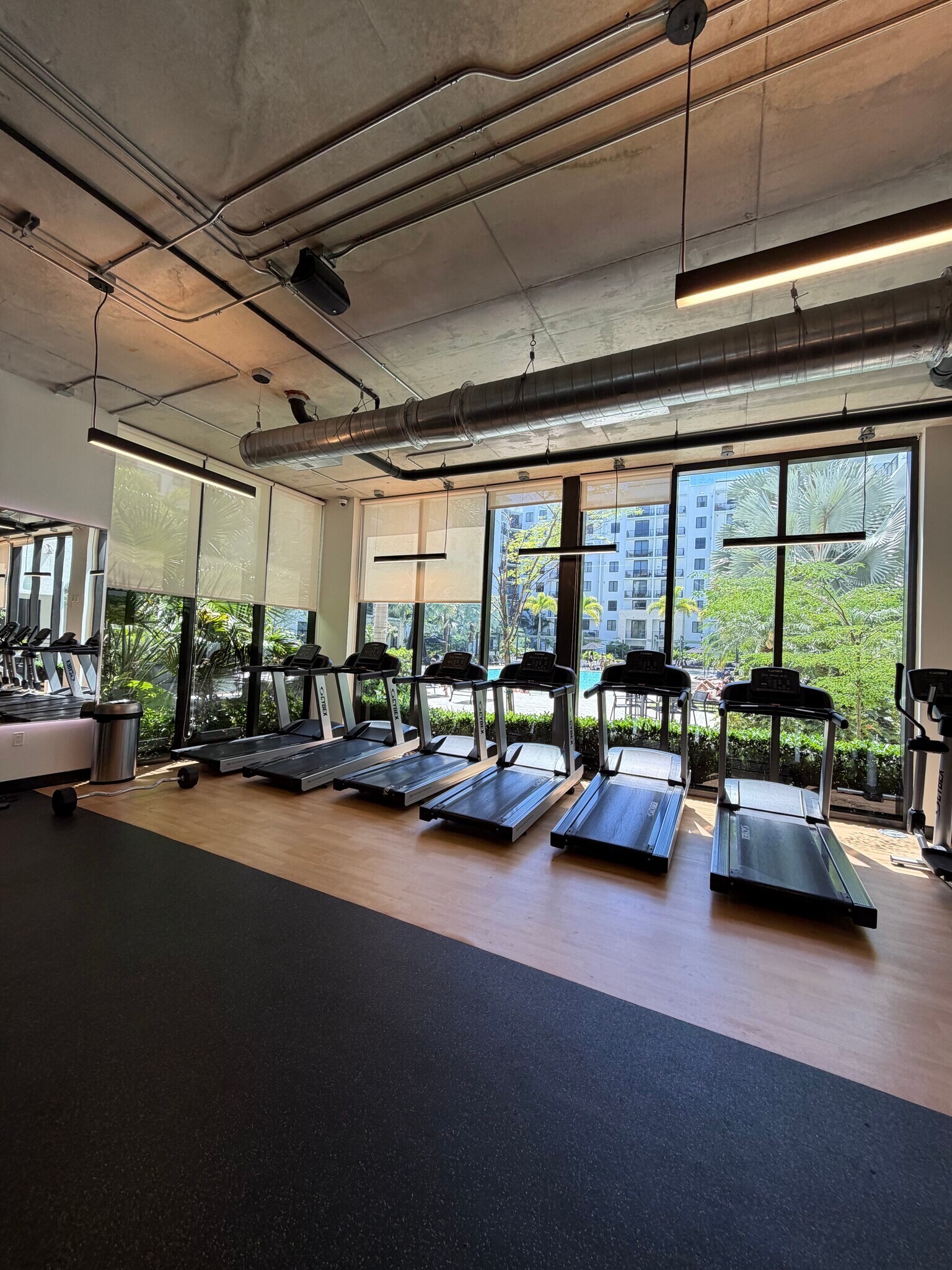 Building Photo - 11300 Biscayne Blvd