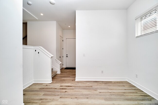 Building Photo - 519 Fulton St