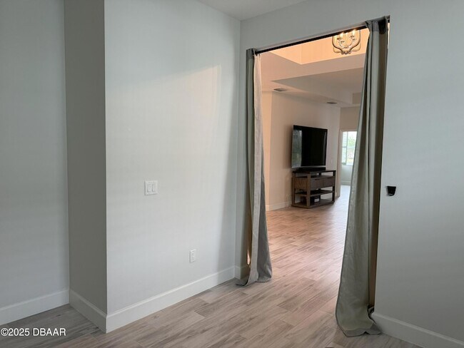 Building Photo - 263 Island Breeze Ave