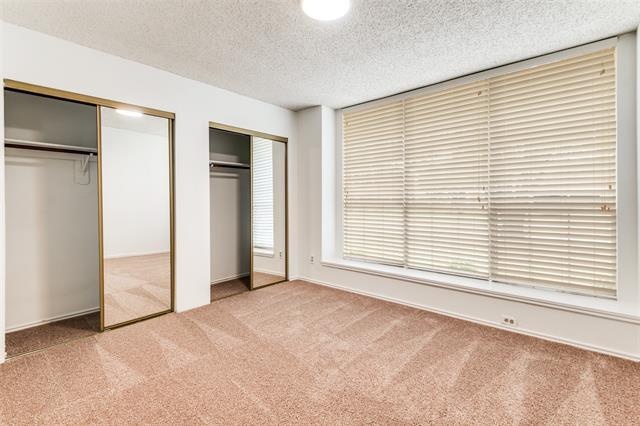 Building Photo - 8110 Regatta Dr