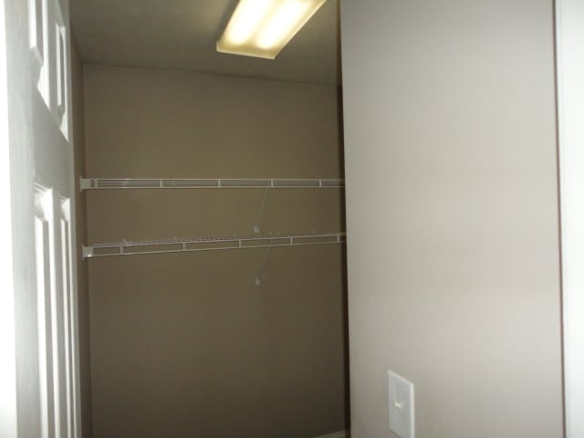 Building Photo - 2524 Landing Ter